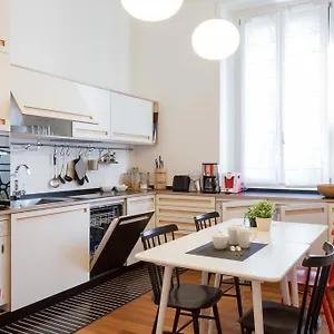 https://apartment-near-duomo.it-lombardy.com