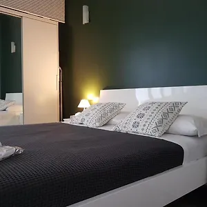 https://milano-navigli-apartment.it-lombardy.com